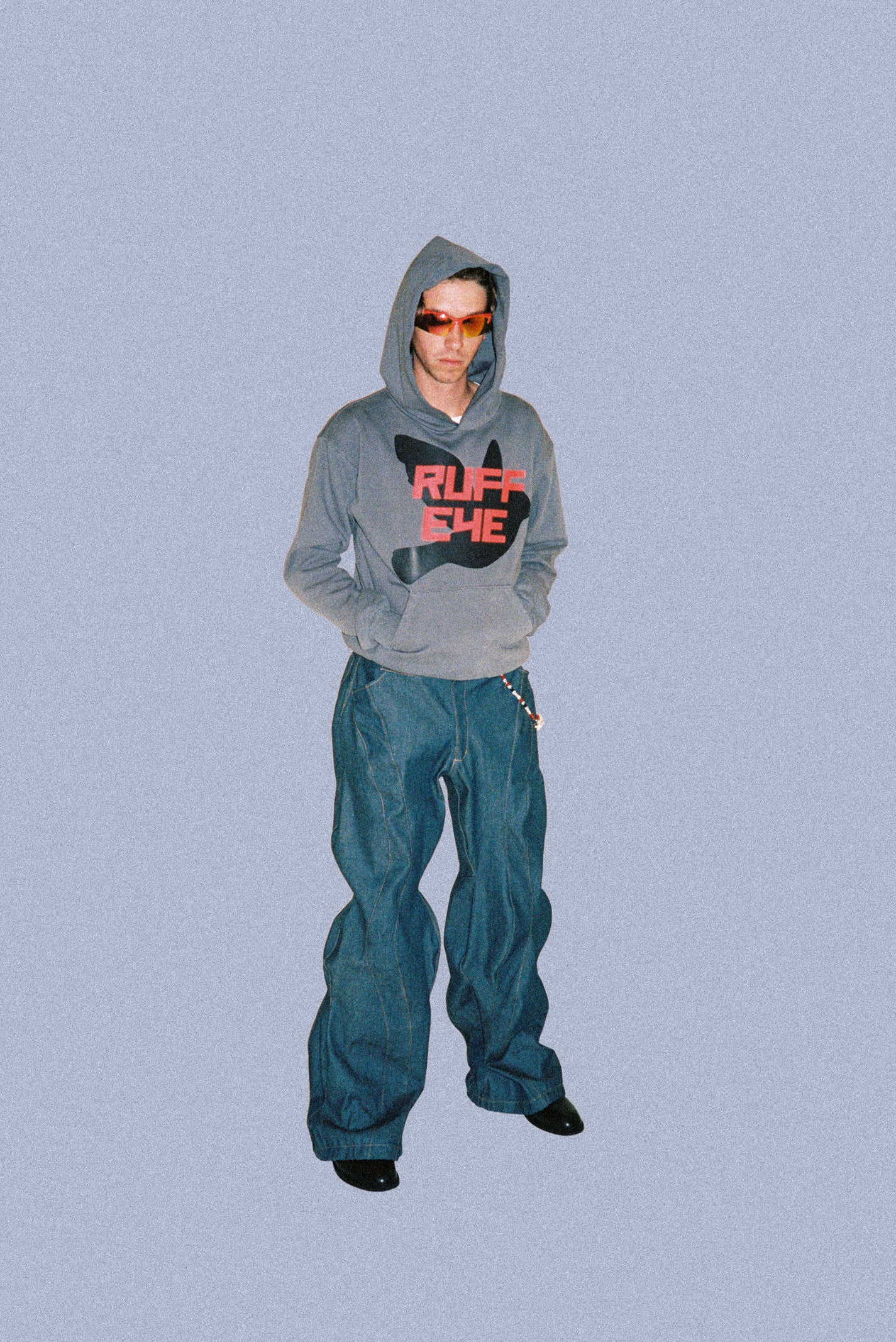 THERUFFEYE DOVE HOODIE IN CHARCOAL